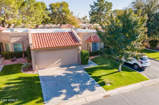 MLS: 6647155 Condo For Sale