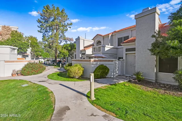 MLS: 6647156 Condo For Sale