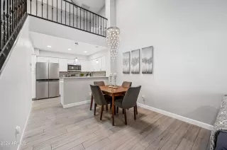 Photo #6: 6647156 Listing