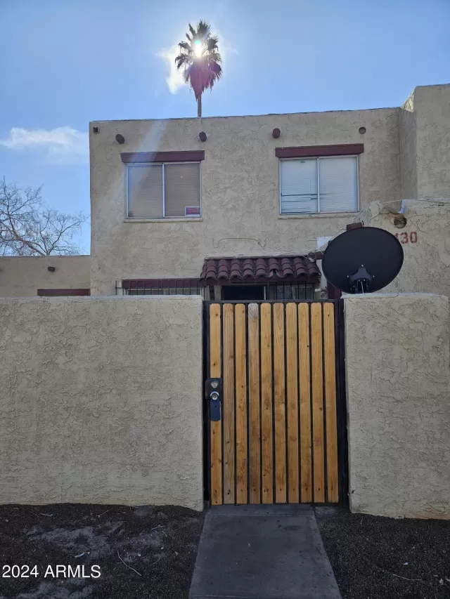 MLS: 6647238 Condo For Sale