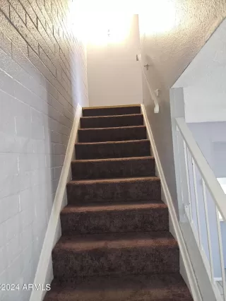 Photo #5: 6647238 Listing