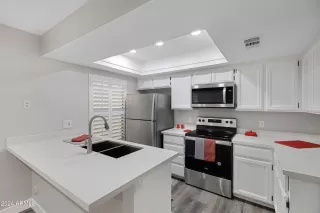 Photo #1: 6647265 Listing 