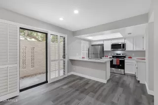 Photo #3: 6647265 Listing 