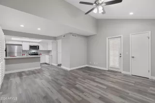 Photo #4: 6647265 Listing 