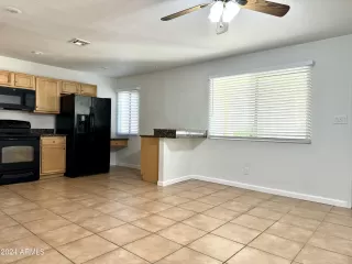 Photo #4: 6647317 Listing