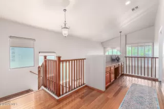 Photo #5: 6647370 Listing 