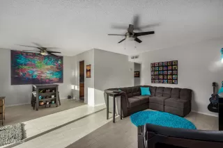 Photo #3: 6647418 Listing