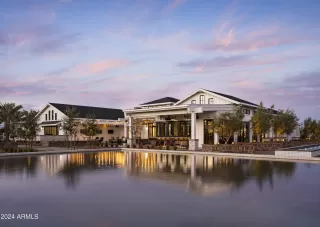 Photo #1: 6647438 Listing