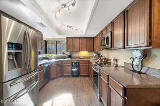 Photo #2: 6647666 Listing