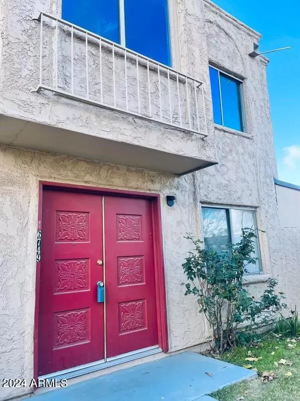 MLS: 6647676 Condo For Sale