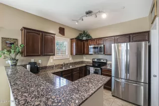 Photo #4: 6647740 Listing