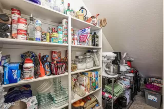 Photo #6: 6647740 Listing