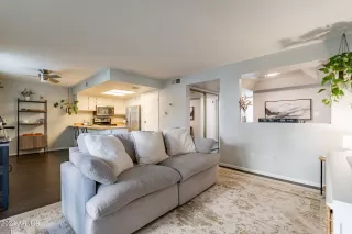 Photo #5: 6647745 Listing