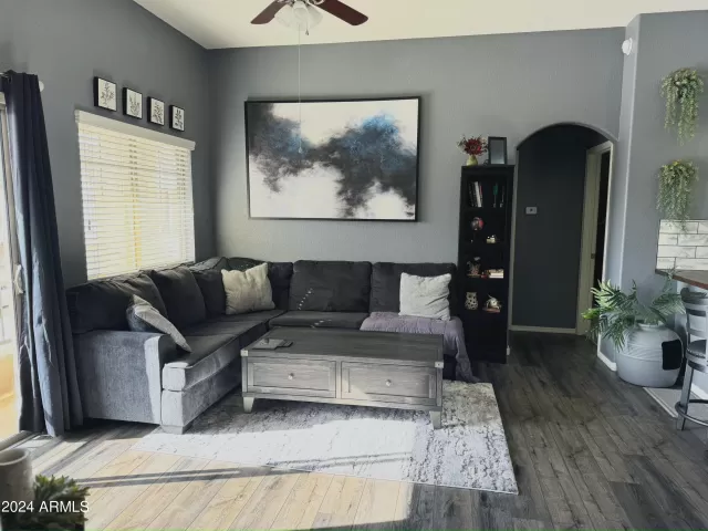 MLS: 6647938 Condo For Sale