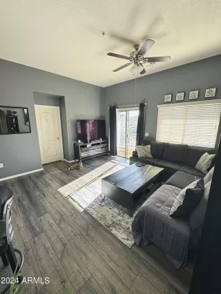 Photo #6: 6647938 Listing 