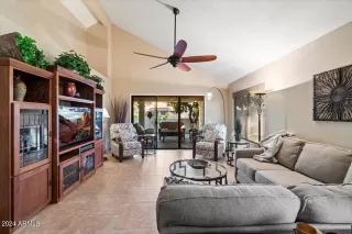 Photo #2: 6647955 Listing