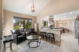 Photo #3: 6647955 Listing