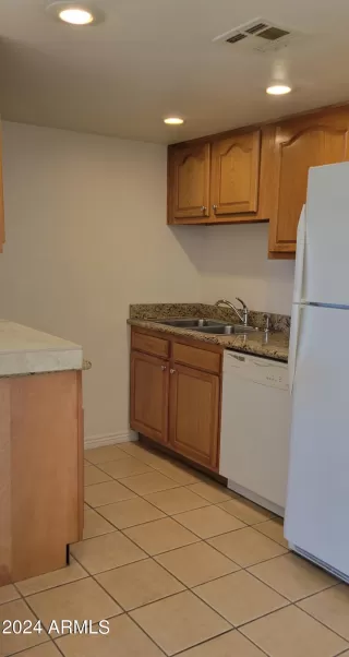 Photo #2: 6648018 Listing 