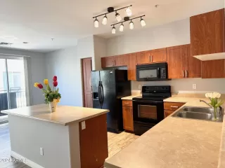 Photo #1: 6648044 Listing 