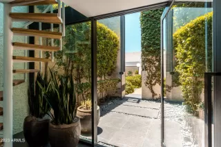 Photo #2: 6648058 Listing