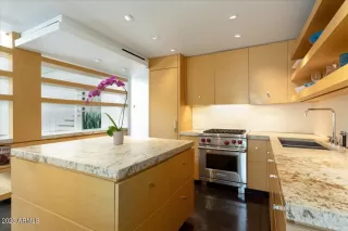 Photo #6: 6648058 Listing