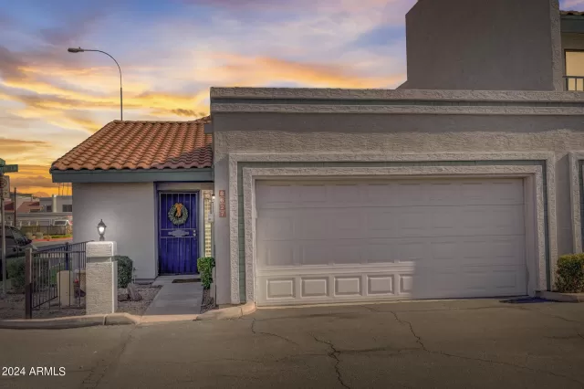 MLS: 6648266 Condo For Sale