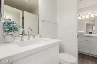 Photo #3: 6648325 Listing 