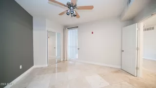 Photo #6: 6648347 Listing