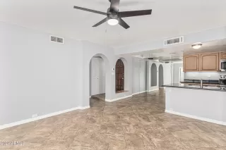 Photo #6: 6648386 Listing