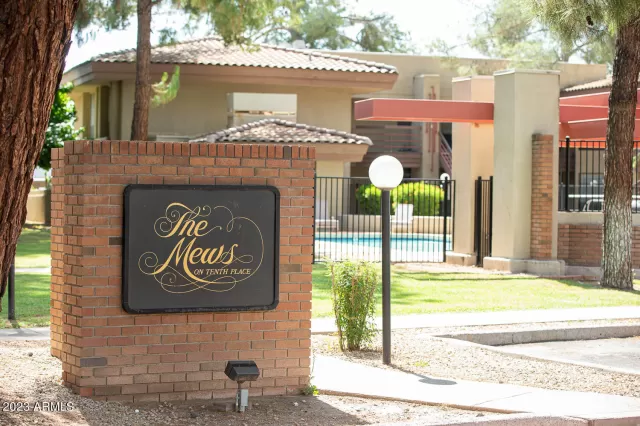 MLS: 6648430 Condo For Sale