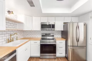 Photo #3: 6648508 Listing 