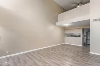 Photo #5: 6648780 Listing