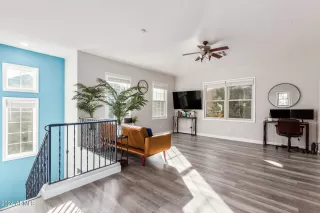 Photo #5: 6648845 Listing 