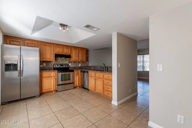 MLS: 6648918 Condo For Sale