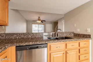 Photo #4: 6648918 Listing 