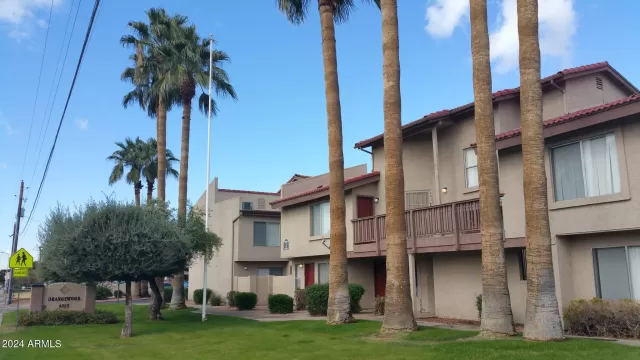 MLS: 6649153 Condo For Sale