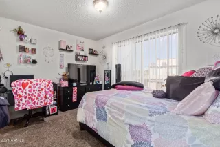 Photo #3: 6649153 Listing