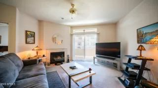 Photo #5: 6649302 Listing