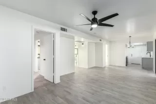 Photo #3: 6649478 Listing