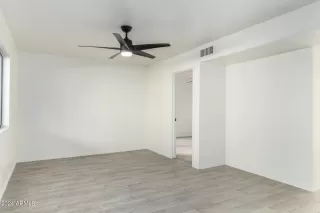 Photo #6: 6649478 Listing