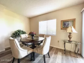 Photo #2: 6649552 Listing