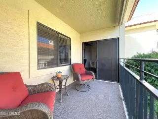 Photo #4: 6649552 Listing