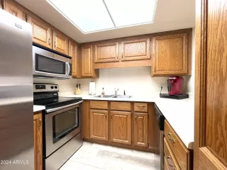 Photo #5: 6649552 Listing