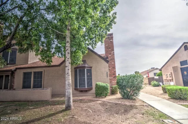 MLS: 6649595 Condo For Sale