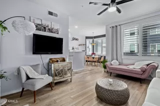 Photo #1: 6649596 Listing