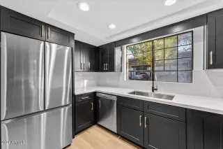 Photo #2: 6649656 Listing