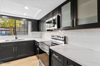 Photo #3: 6649656 Listing