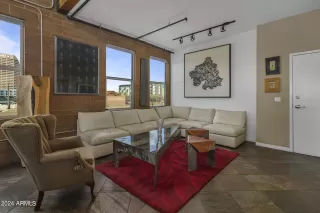 Photo #1: 6649814 Listing 