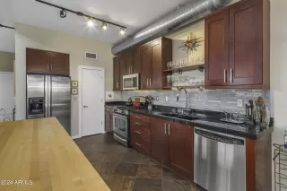 Photo #4: 6649814 Listing 