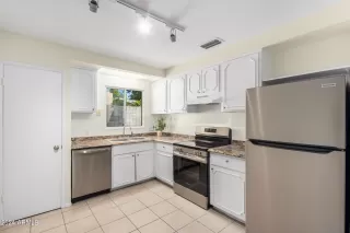 Photo #3: 6650020 Listing 